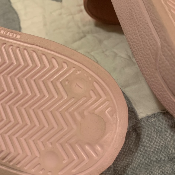 Adidas Pink and White Adilette Slides - Size 7 - EUC - Picture 8 of 10